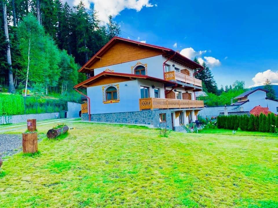 Hotel Casa Belcin Buşteni Esterno foto