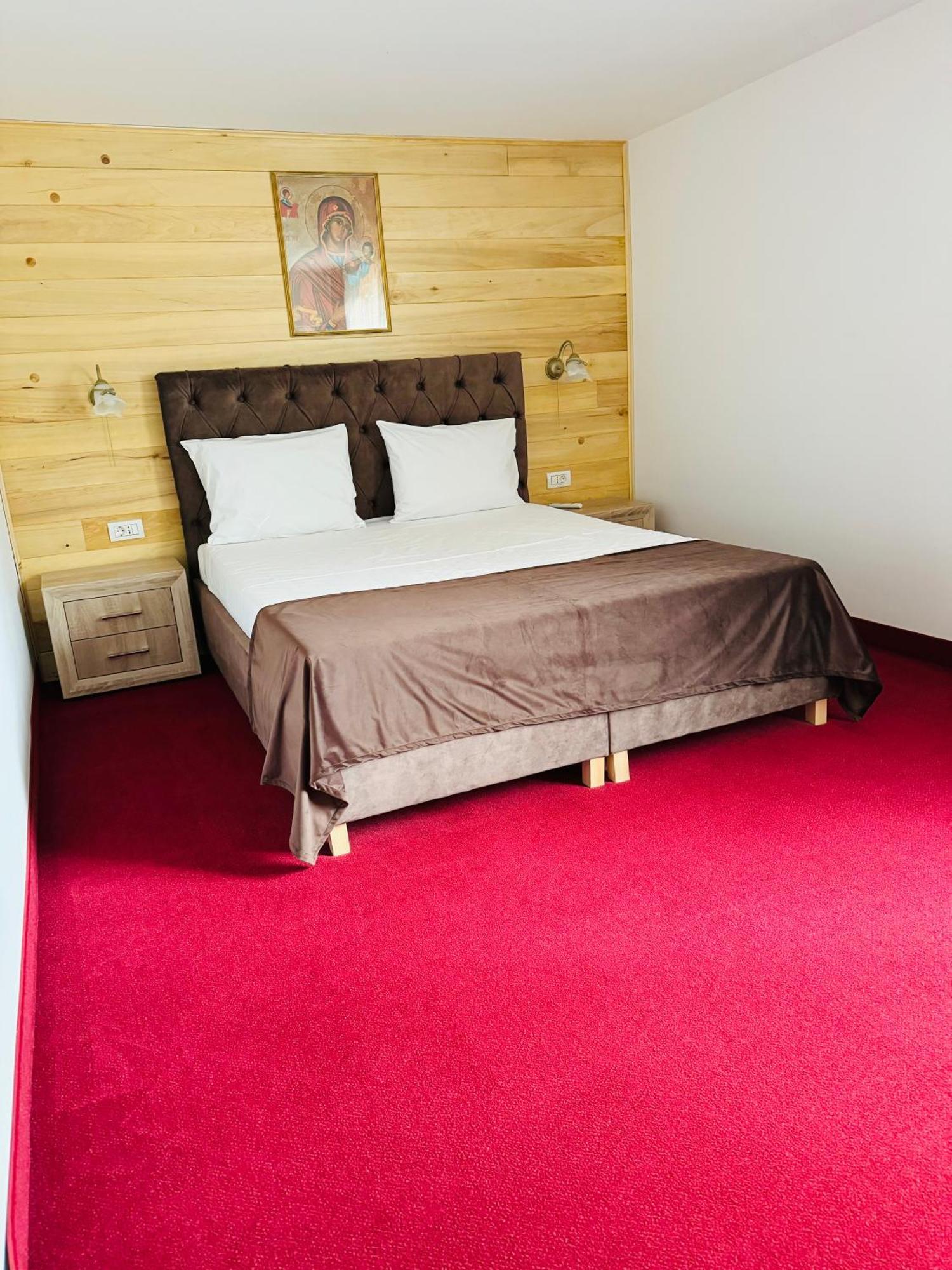 Hotel Casa Belcin Buşteni Esterno foto