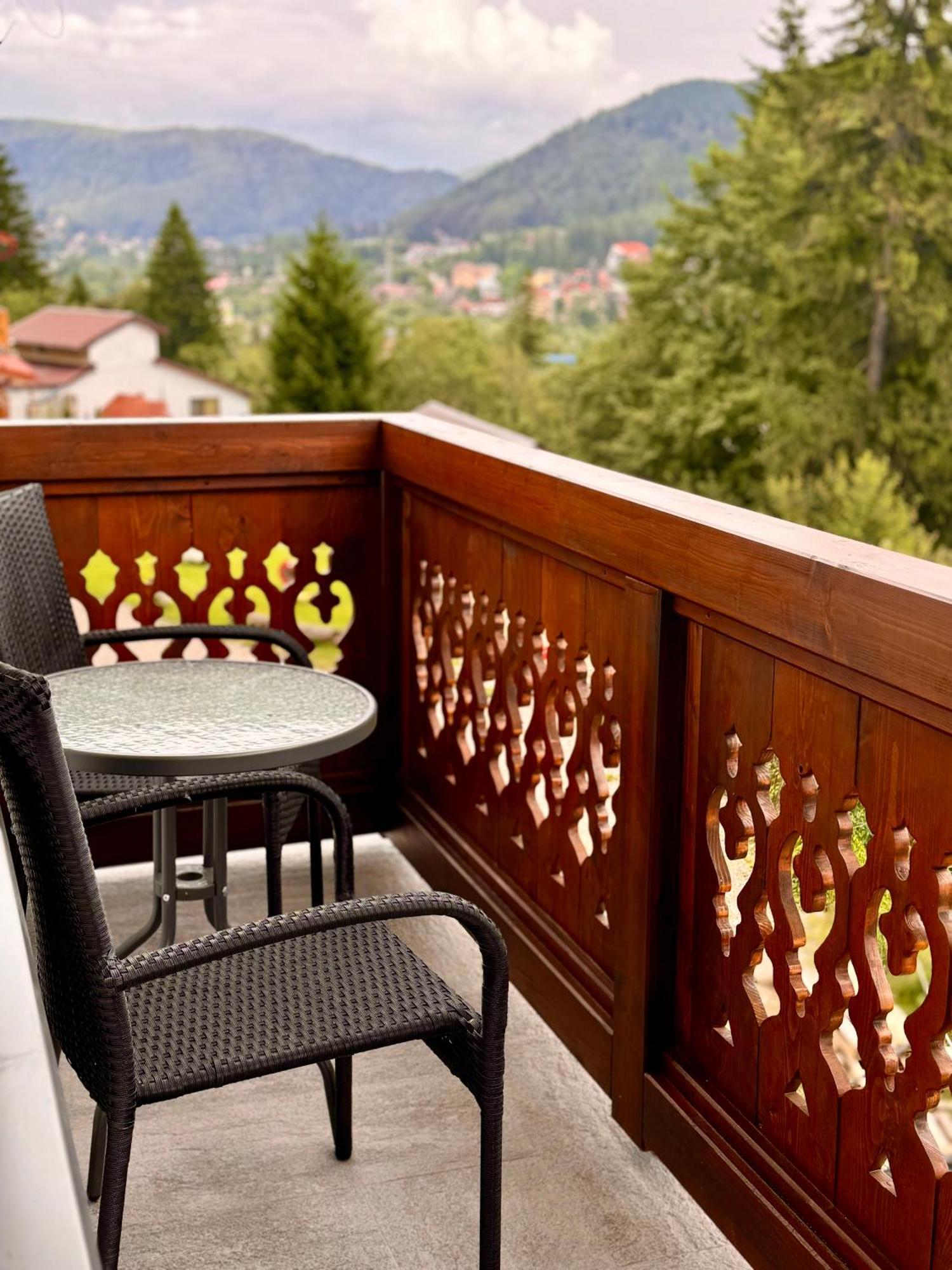 Hotel Casa Belcin Buşteni Esterno foto