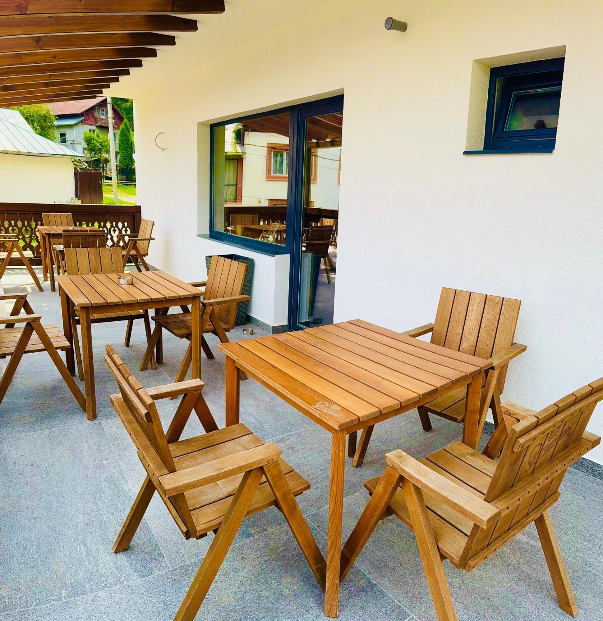 Hotel Casa Belcin Buşteni Esterno foto