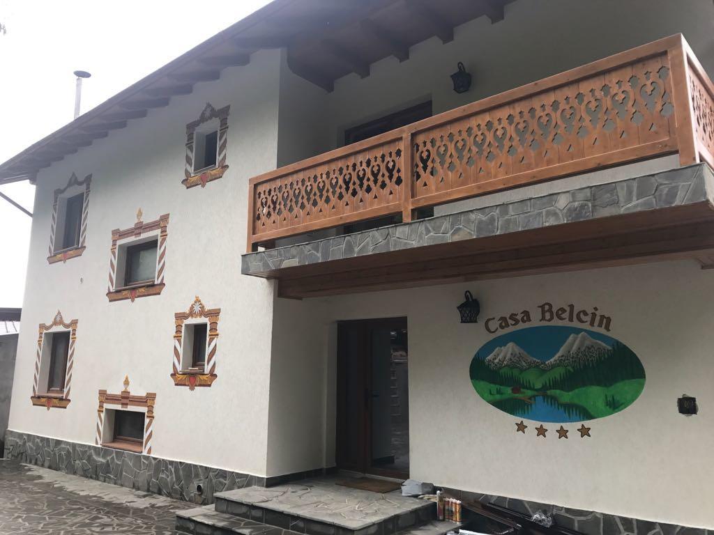 Hotel Casa Belcin Buşteni Esterno foto