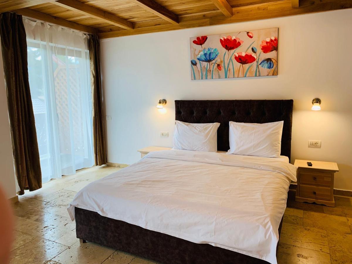 Hotel Casa Belcin Buşteni Esterno foto